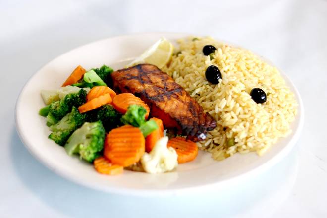 Order Grilled Salmon food online from Colonia Bbq store, Woodbridge Township on bringmethat.com