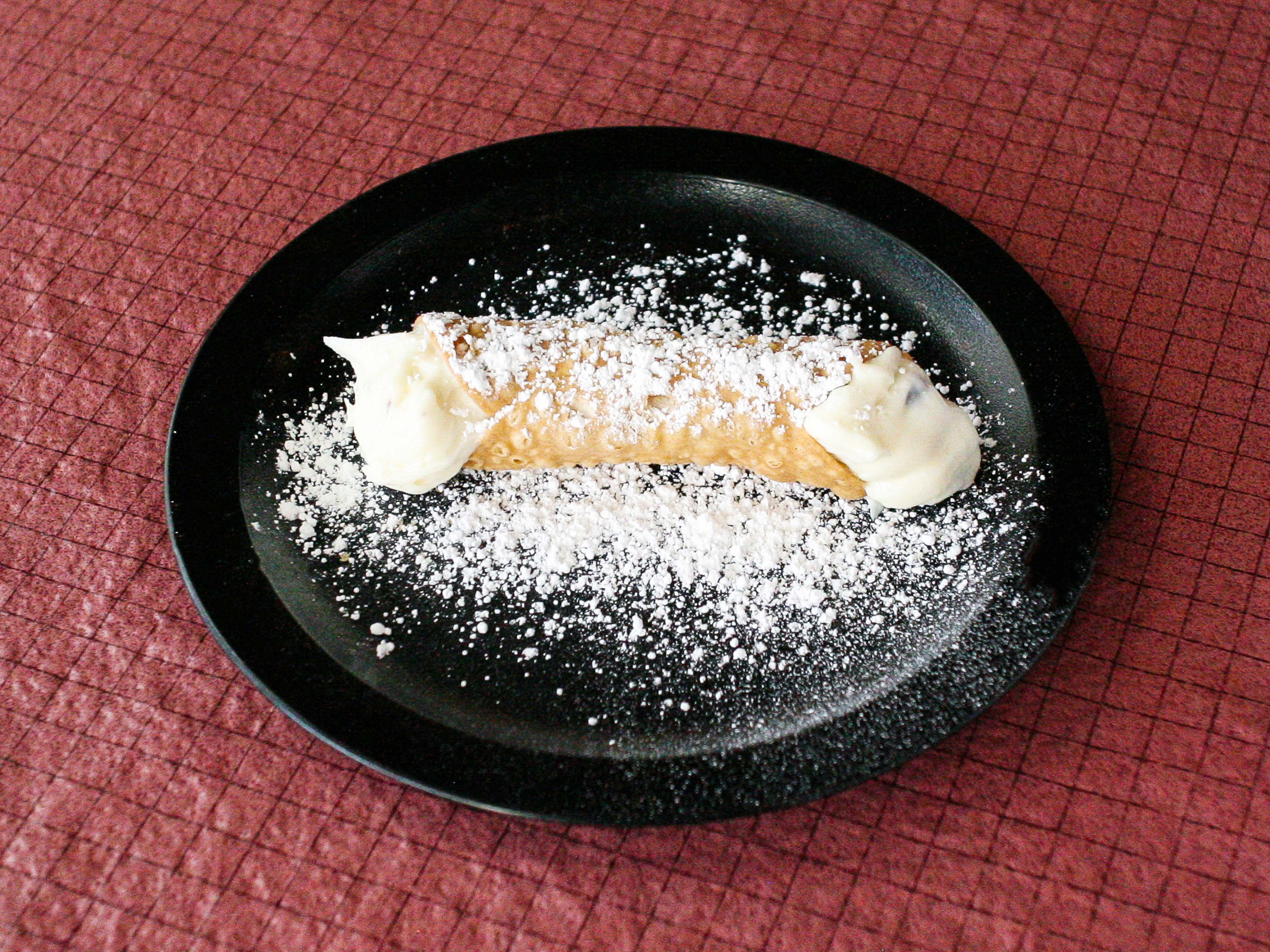 Order Cannoli food online from Alesi Pizza House store, Lafayette on bringmethat.com