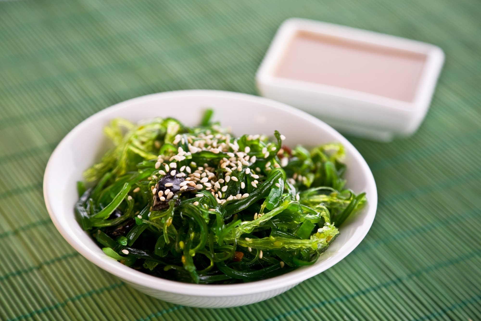 Order Seaweed Salad Appetizer (Vegan) food online from Poke Nagomi store, New Brunswick on bringmethat.com