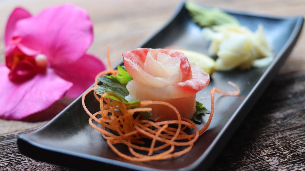 Order White fish Sashimi food online from Wok and Roll store, Washington on bringmethat.com