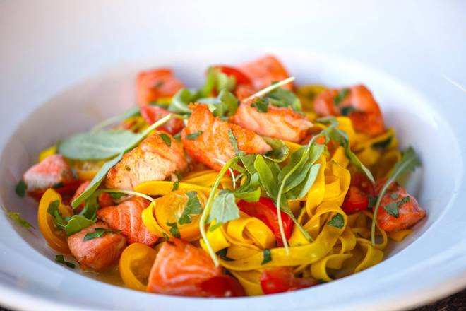 Order Healthy Salmon Pasta food online from Foretti store, Corona Del Mar on bringmethat.com