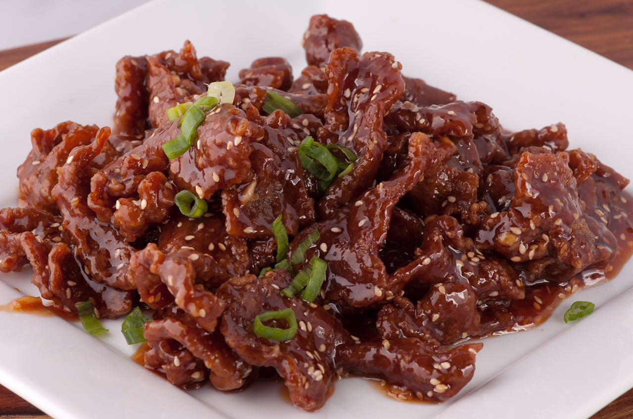 Order Sesame Beef Lunch food online from China A Go Go (Losee) store, North Las Vegas on bringmethat.com