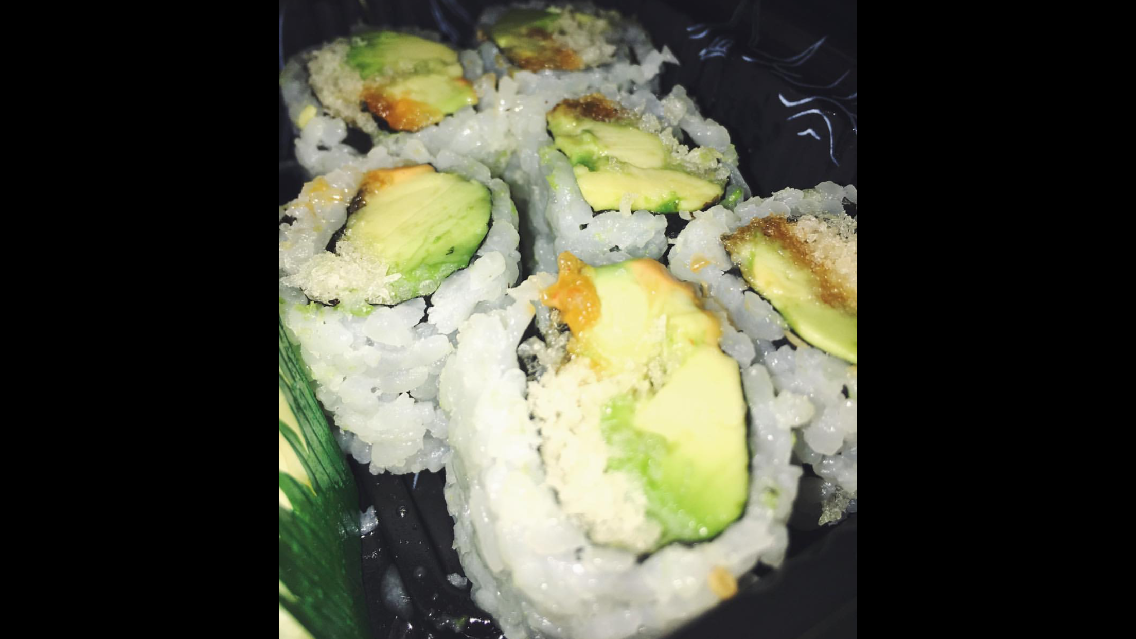 Order Spicy Crunchy Avocado Roll food online from Soho Sushi store, New York on bringmethat.com
