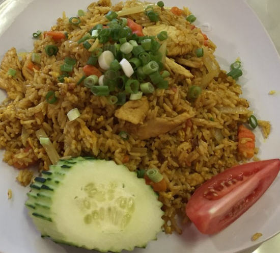 Order Yellow Curry Fried Rice (Vegetarian) food online from Thai Lily Cafe store, Houston on bringmethat.com