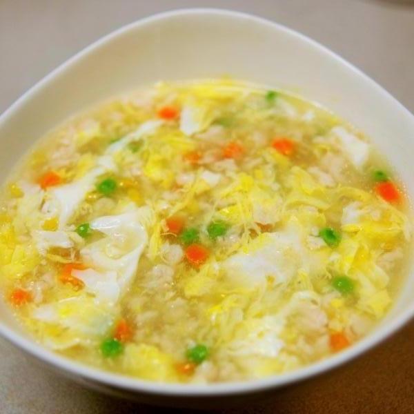 Order 23. Minced Chicken and Corn Soup food online from Szechuan House store, Ames on bringmethat.com