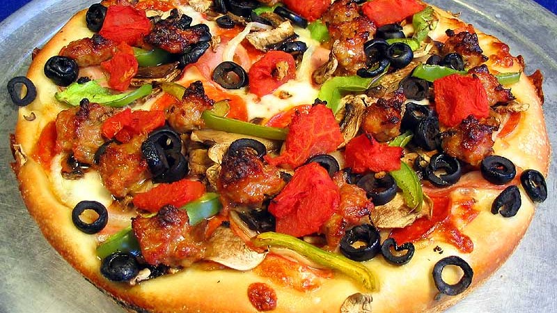 Order Small 10'' Create Your Own Pizza food online from Pizza Chicago store, Santa Clara on bringmethat.com