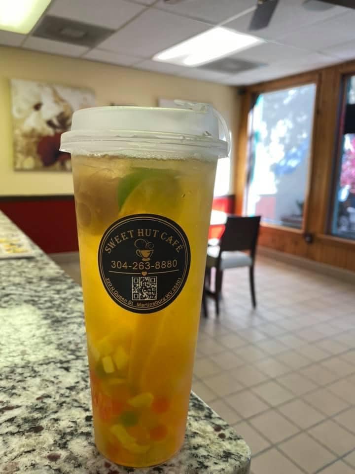 Order H8. Mixed Fruit Tea food online from Sweet Hut Cafe store, Martinsburg on bringmethat.com