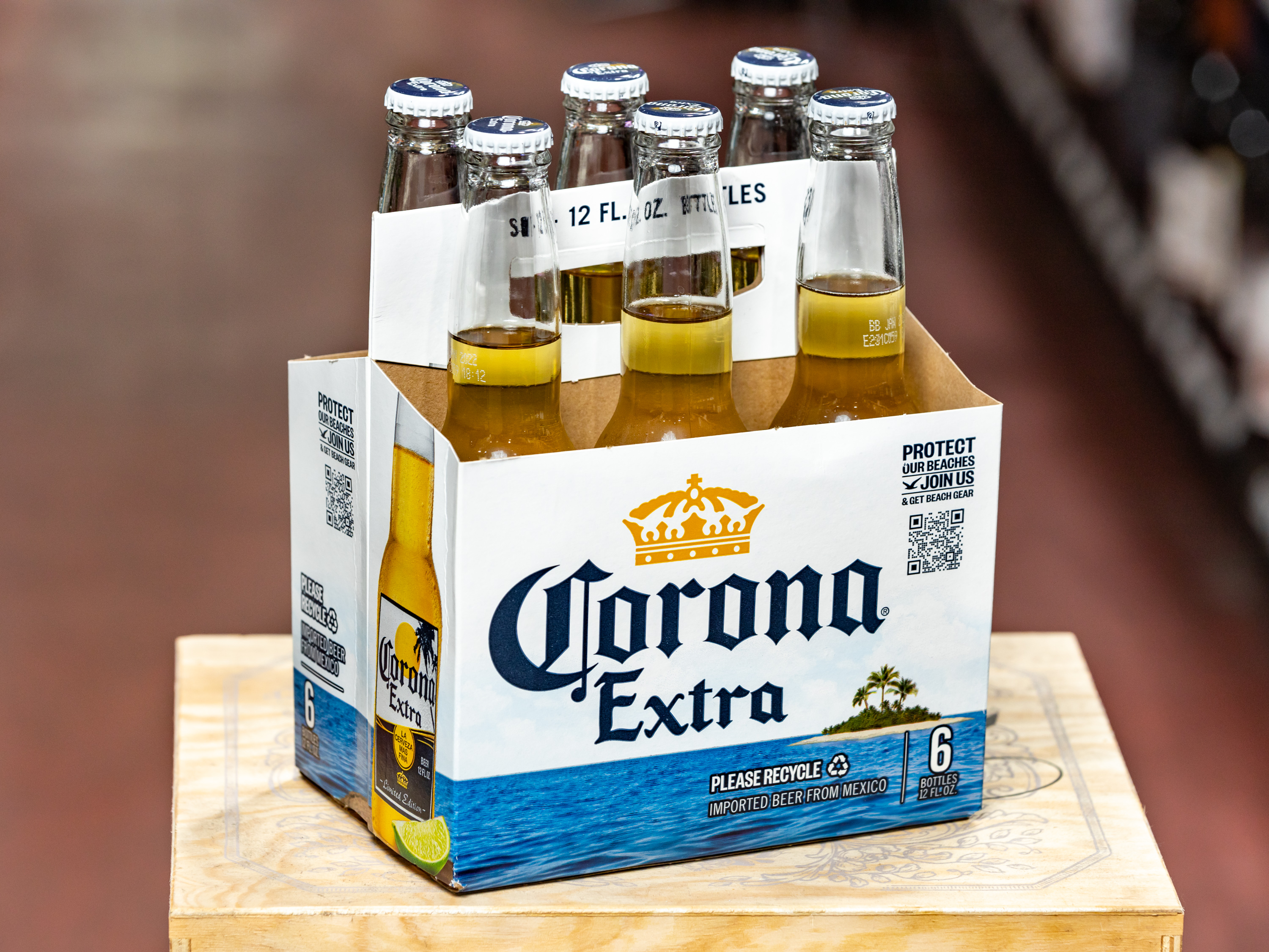 Order Corona, 6 Pack - 12 oz. Bottle Beer food online from R & B Cardinal store, Bridgeview on bringmethat.com