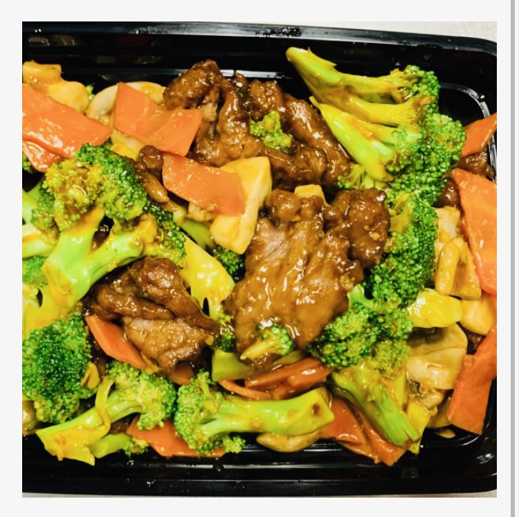 Order B6. Hunan Beef food online from Tea House store, Charlottesville on bringmethat.com