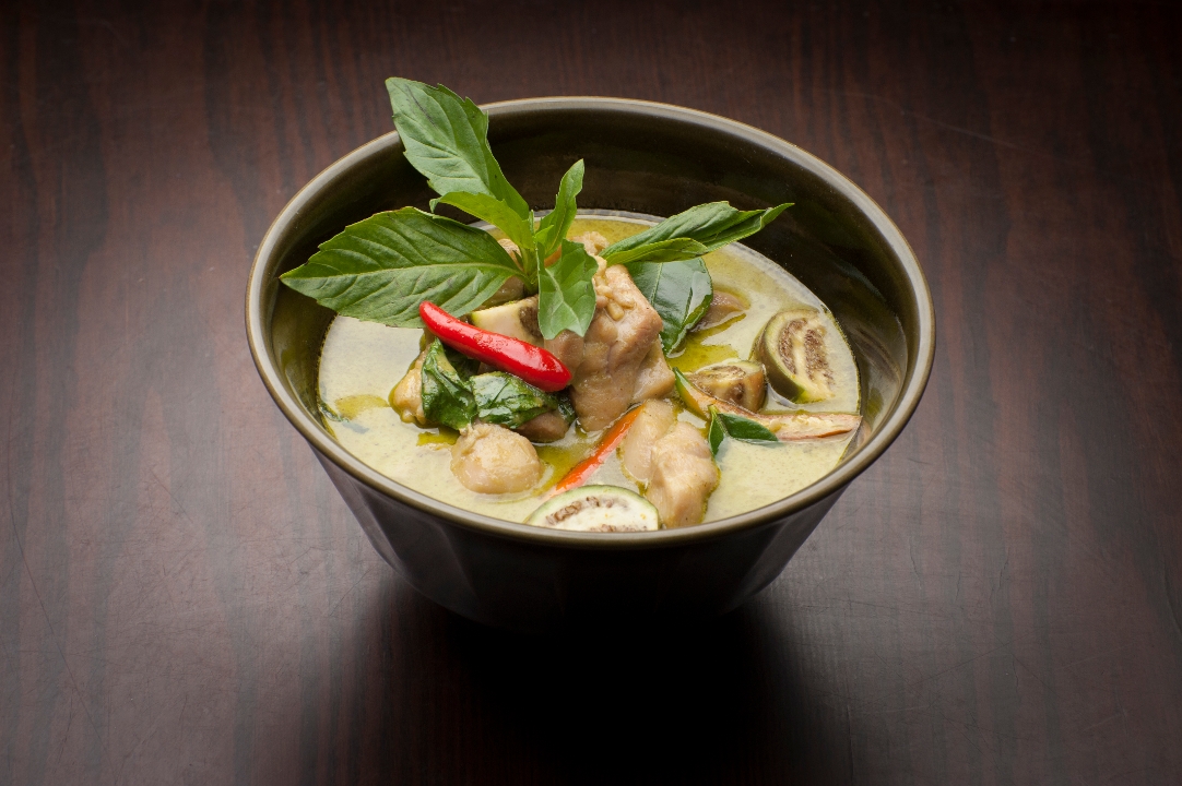 Order Chicken Green Curry food online from Obao store, New York on bringmethat.com