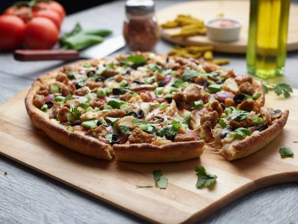 Order Halal Mediterranean Combo Pizzatwist food online from Chicago Pizza With A Twist store, Plainsfield on bringmethat.com