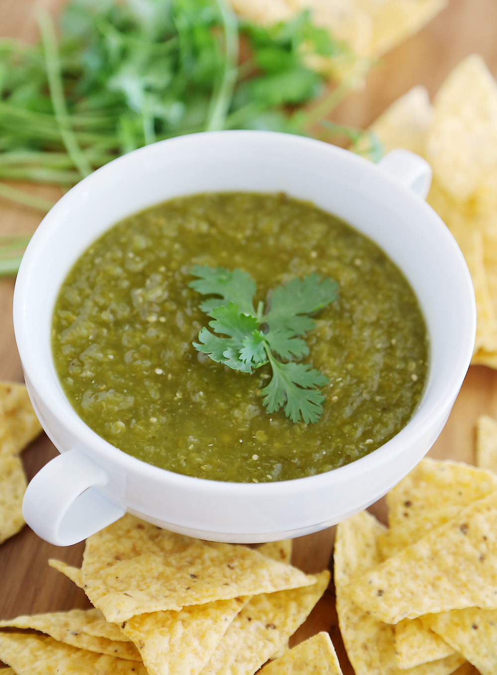 Order Green Salsa and Chips food online from Taqueria Maria And Ricardo store, Brooklyn on bringmethat.com