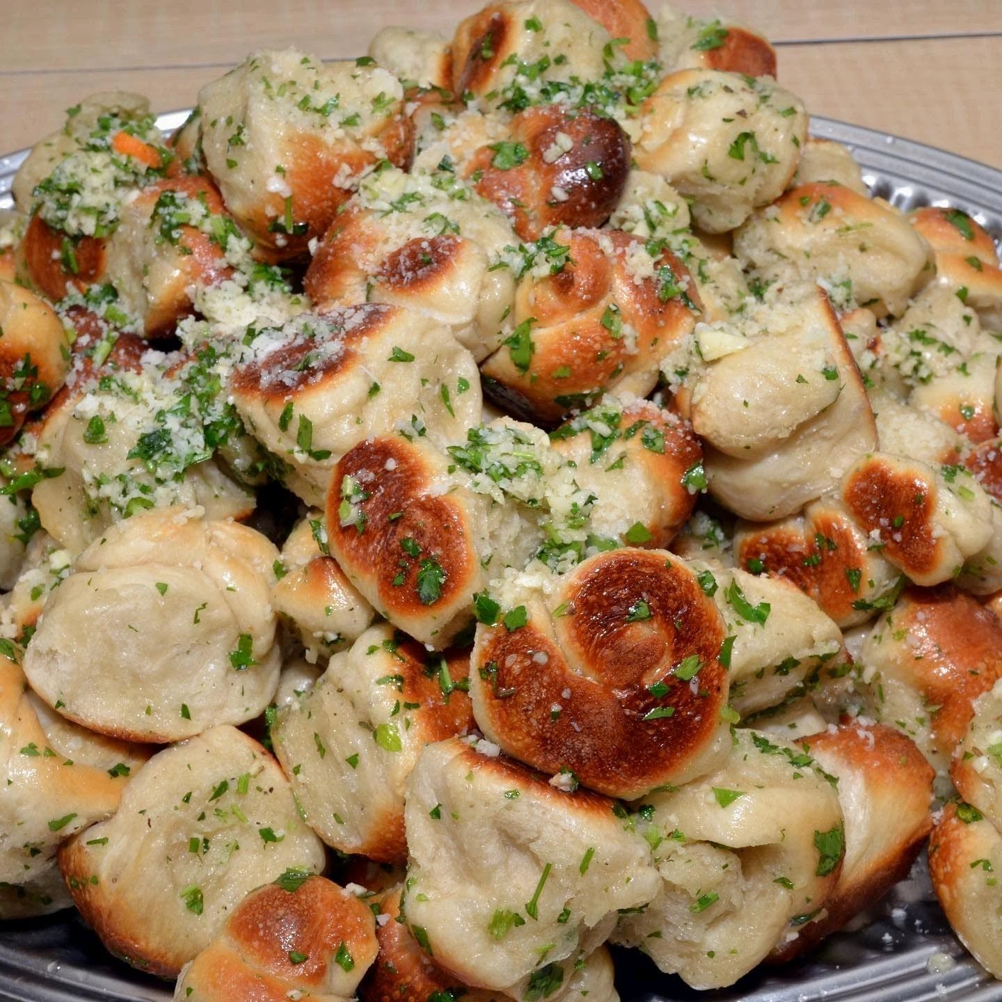 Order Garlic Knots - 12 Pieces food online from Pizza Mia store, Highland on bringmethat.com