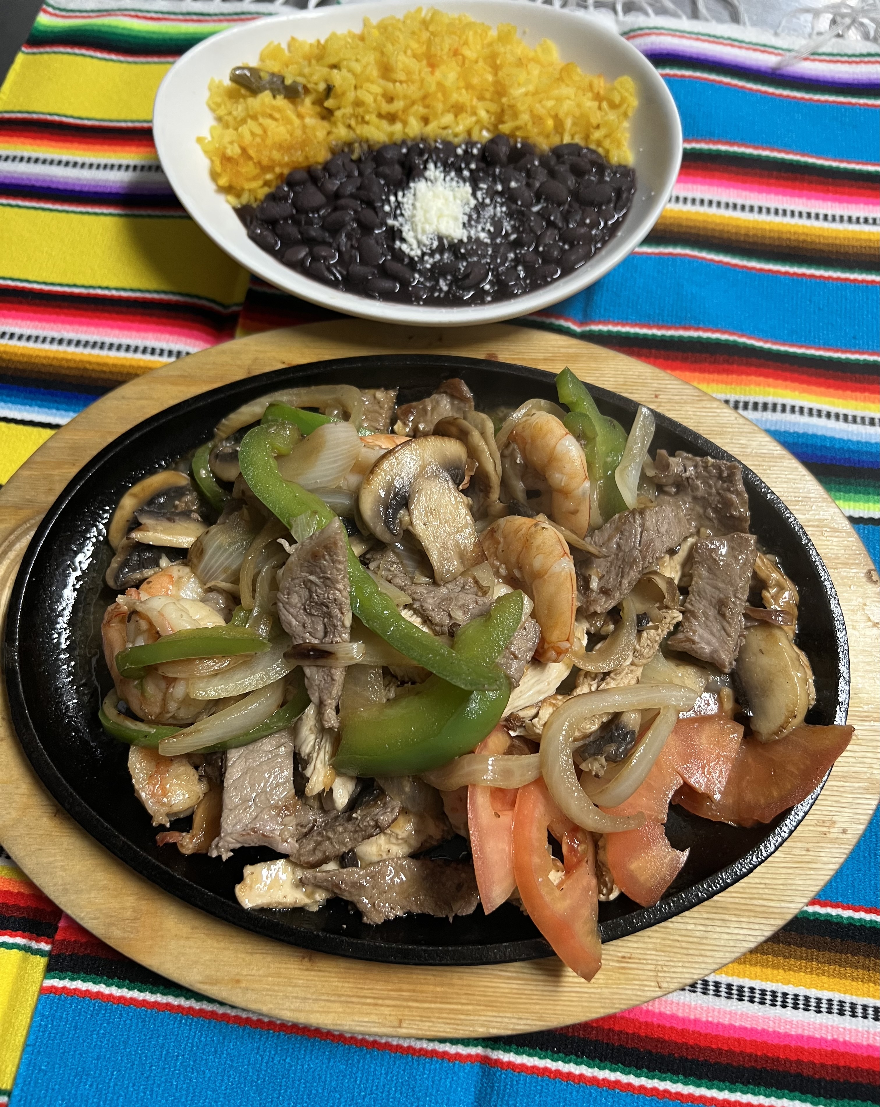 Order Fajitas food online from Chihuahua Mexican Restaurant store, Sunnyside on bringmethat.com
