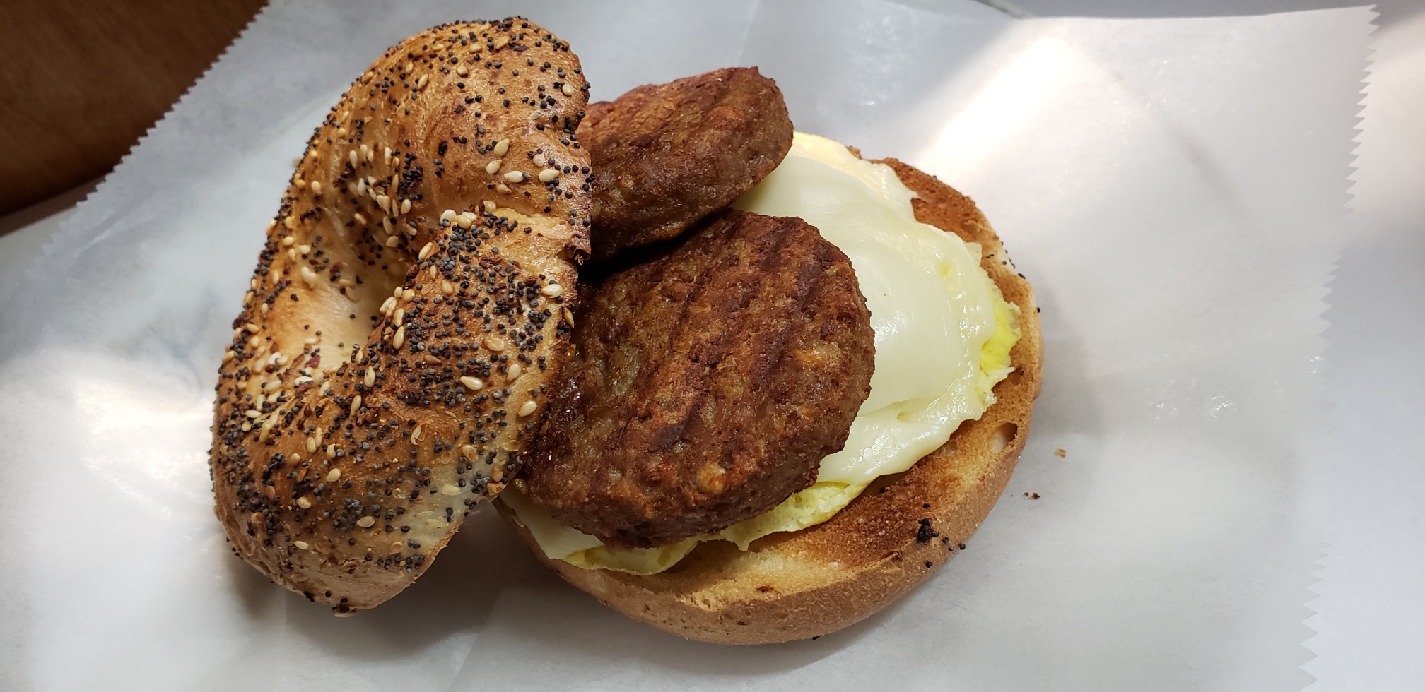 Order Veggie Sausage, Egg and Cheese Sandwich food online from Vip Market store, Philadelphia on bringmethat.com