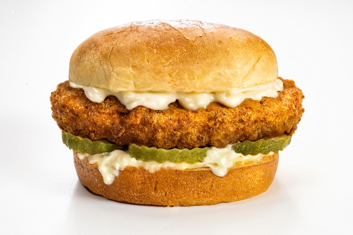 Order OG Faux Chicken Sandwich food online from Arooga's Grille House and Sports Bar store, Warwick on bringmethat.com