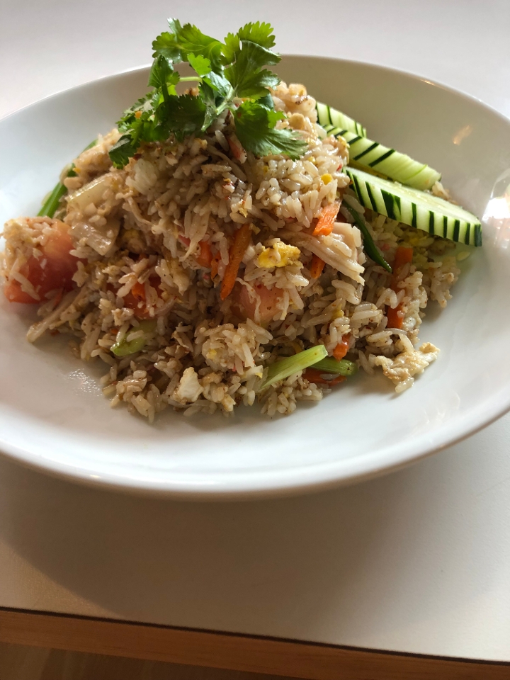 Order #.21 Thai Fried Rice food online from Family Thais Asian Bistro store, Dallas on bringmethat.com