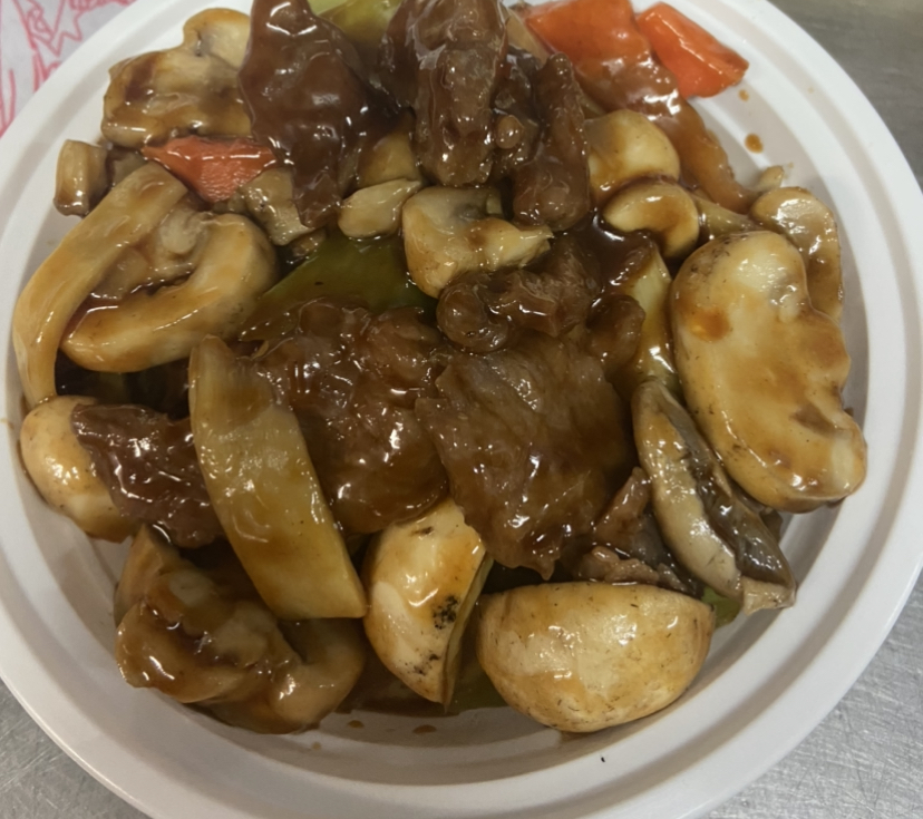 Order 71. Beef with Mushroom food online from New Jin Xin store, Brooklyn on bringmethat.com