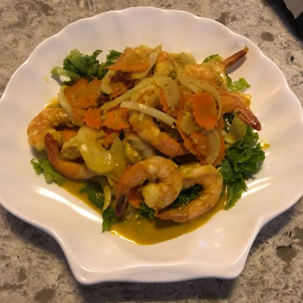 Order 31. Stir-Fried Curry Shrimp with Onion & Carrot food online from Green Tree store, Seattle on bringmethat.com
