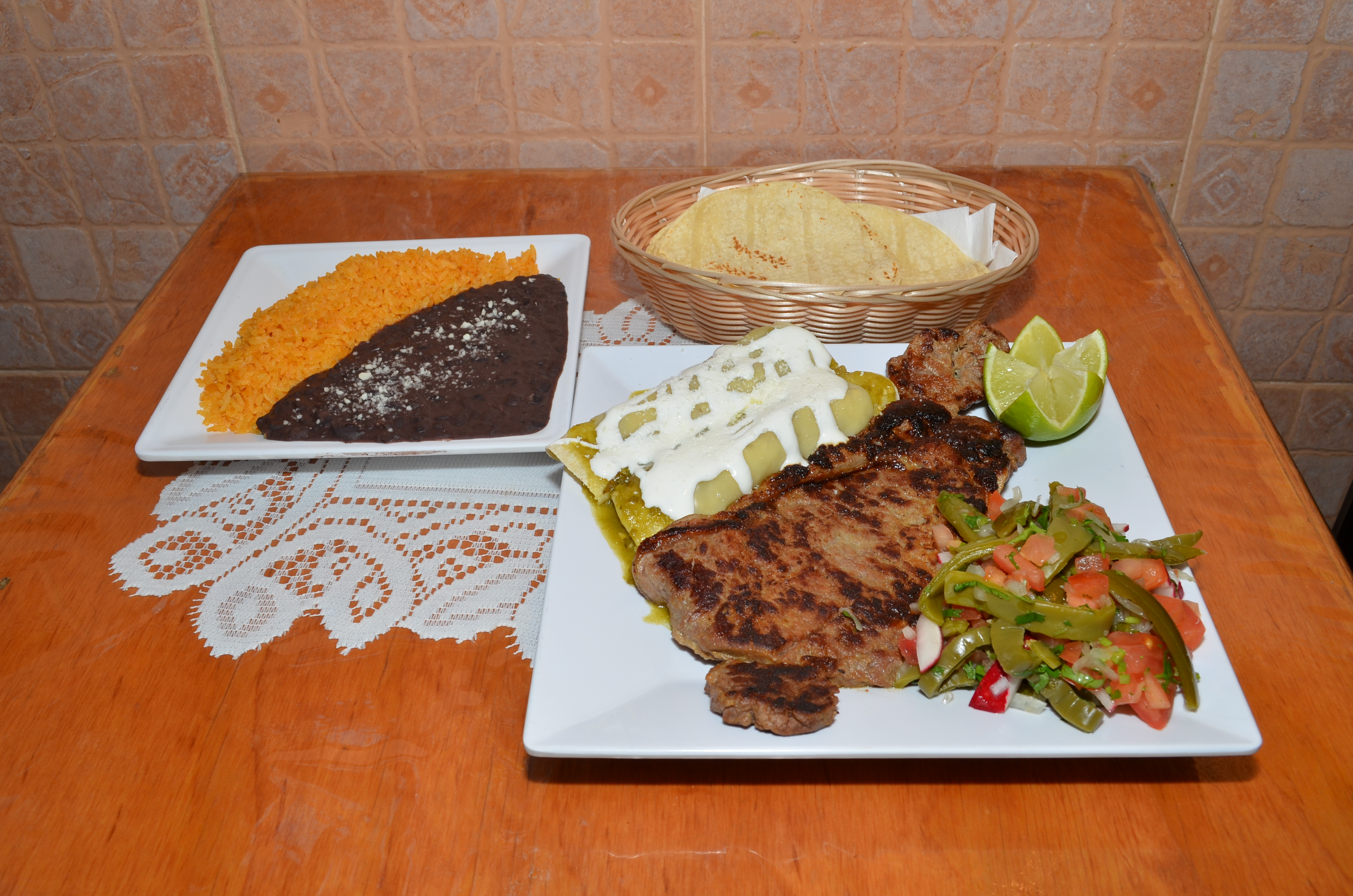 Order Carne a la Tampiquena food online from Taco Veloz VIP store, Bronx on bringmethat.com