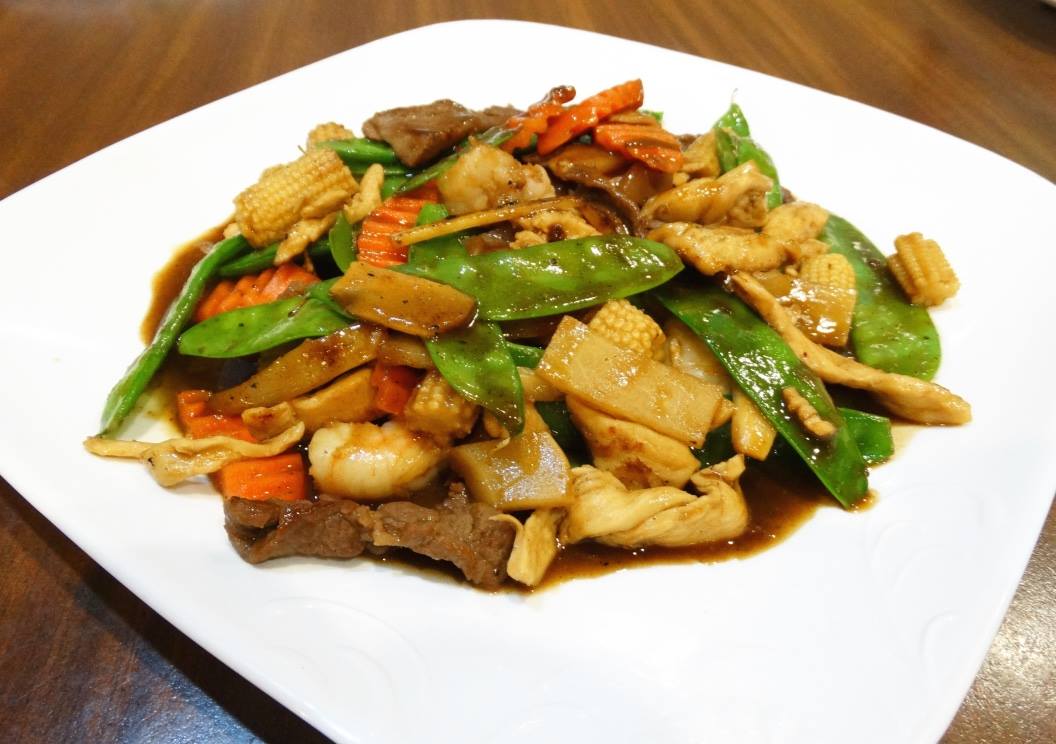 Order #24 Three Company Stir Fry food online from Rice Palace store, Eau Claire on bringmethat.com