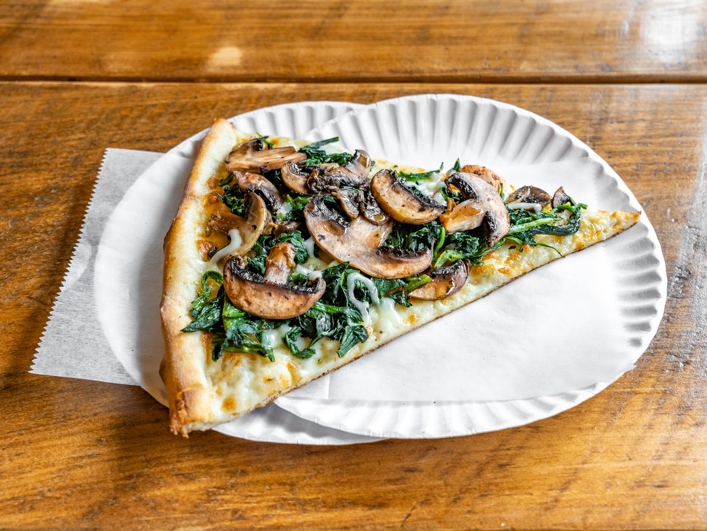 Order Spinach and Mushroom Pizza food online from Danny's pizzeria ii store, Brooklyn on bringmethat.com