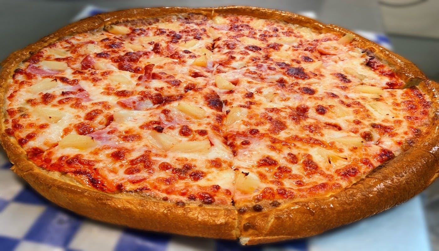 Order 10'' Small Hawaiian Pizza - Small 10'' food online from Village Pizza and Seafood store, Pasadena on bringmethat.com