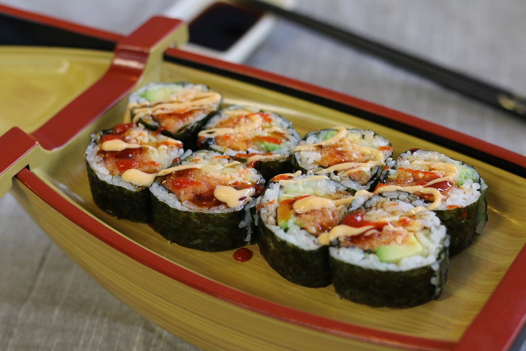 Order Ling's Bistro Roll food online from Ling Sushi store, Topeka on bringmethat.com