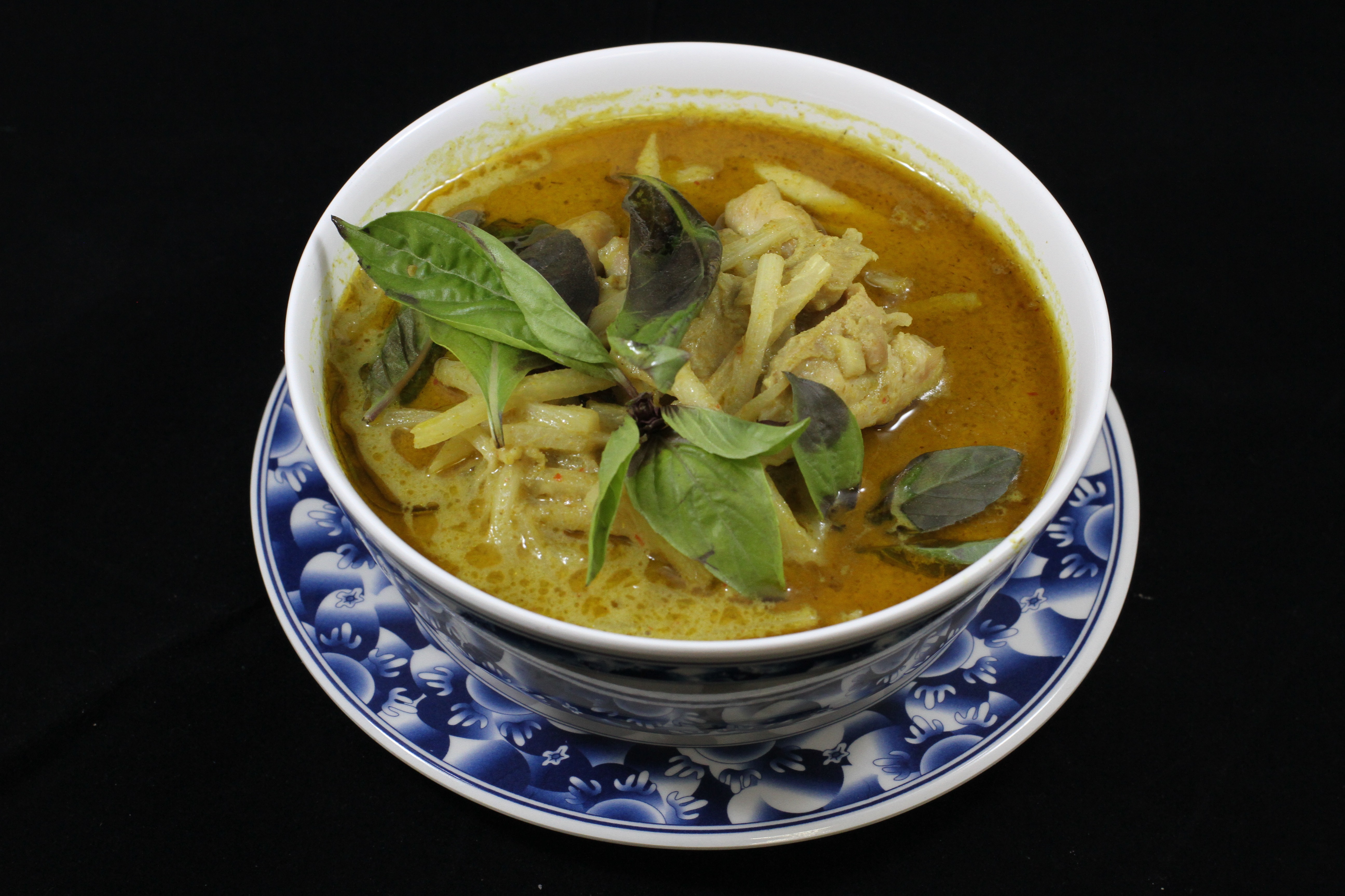 Order Green Curry food online from Nine Seafood Restaurant store, Cerritos on bringmethat.com