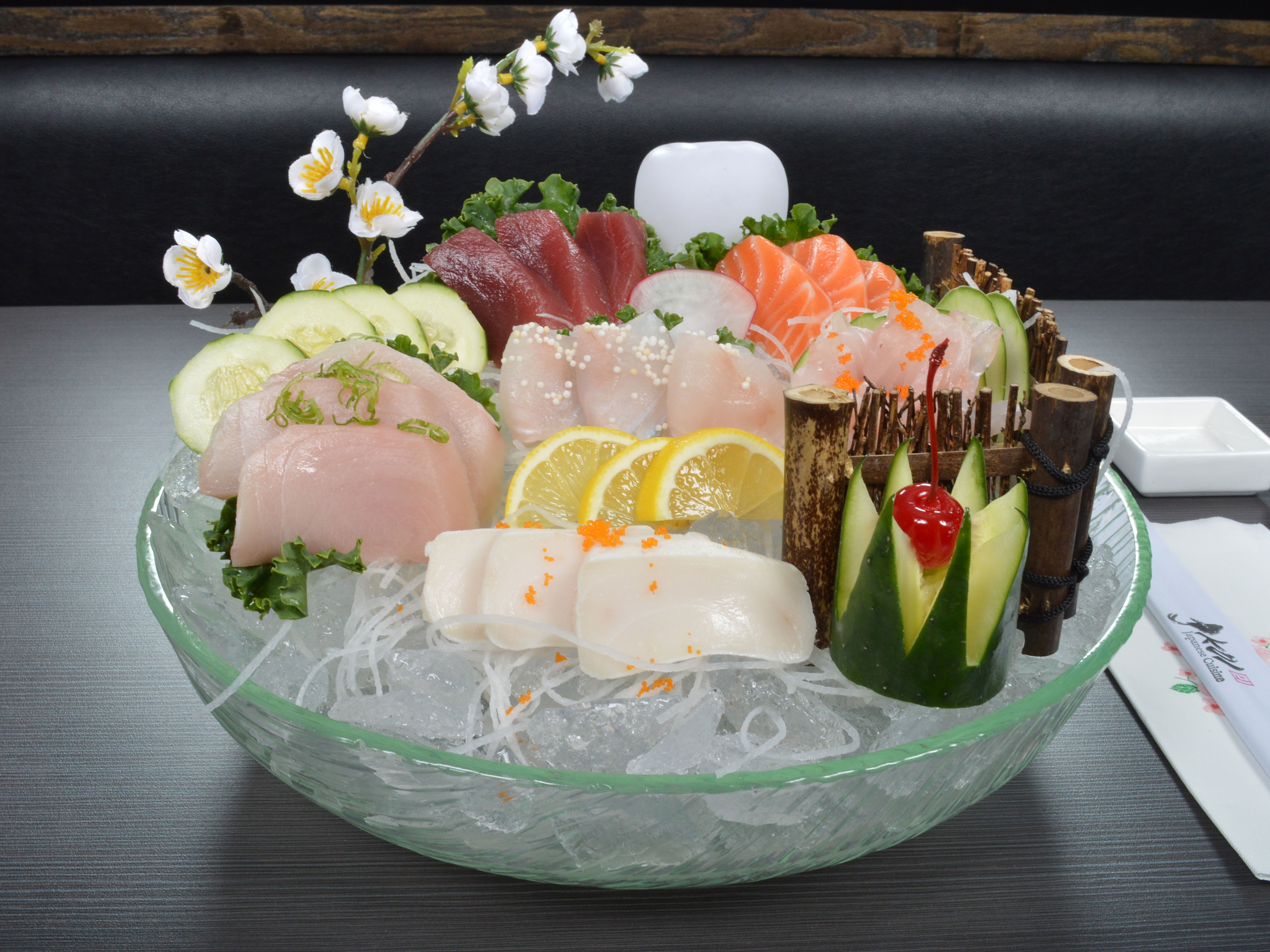 Order Sashimi Dinner  food online from Koi 21 Japanese Cuisine store, Pearl River on bringmethat.com