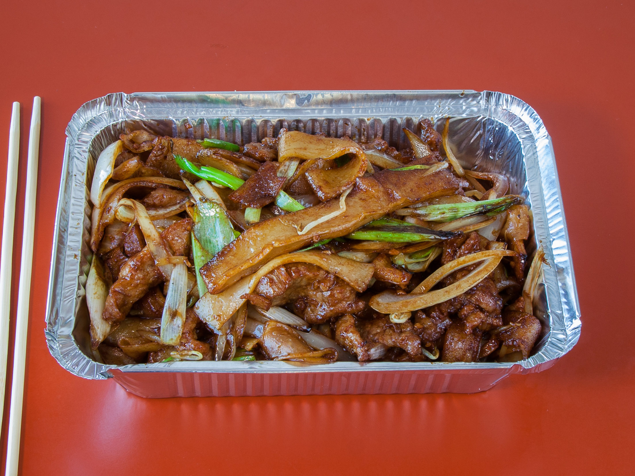 Order Beef Chow Fun food online from Tasty House Restaurant store, Berwyn on bringmethat.com