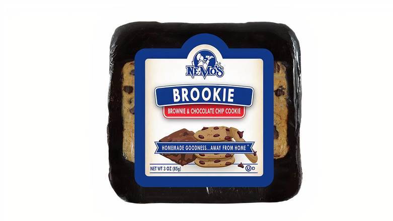 Order Ne-Mo's Bakery Brookie (Brownie + Chocolate Chip Cookie) food online from Mac On 4th store, Alton on bringmethat.com