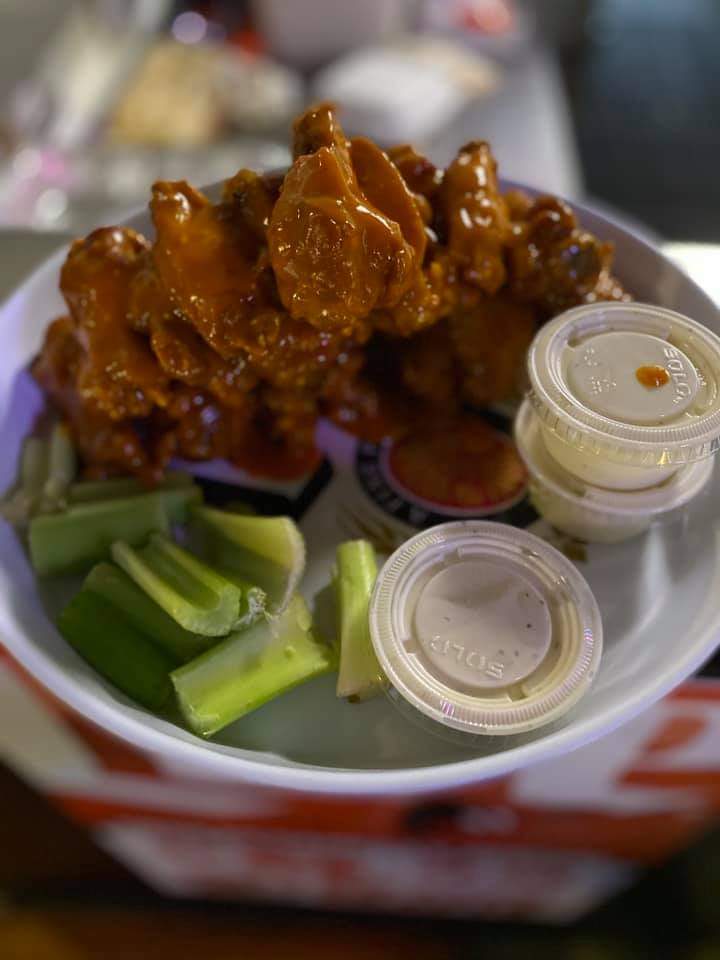 Order 25 count Baltimore's Best Wings food online from Kislings Tavern and Grill store, Baltimore on bringmethat.com