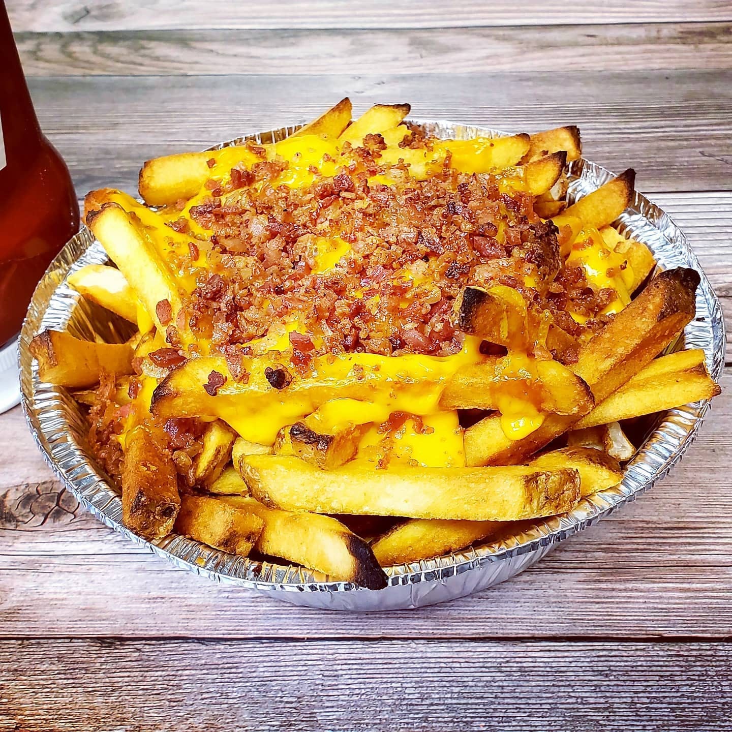 Order Bacon Cheese Fries - Appetizer food online from Napoli Pizzeria store, Pittsburgh on bringmethat.com