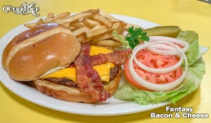 Order Fantasy Bacon & Cheese Burger food online from El Querreque Grill store, Laredo on bringmethat.com