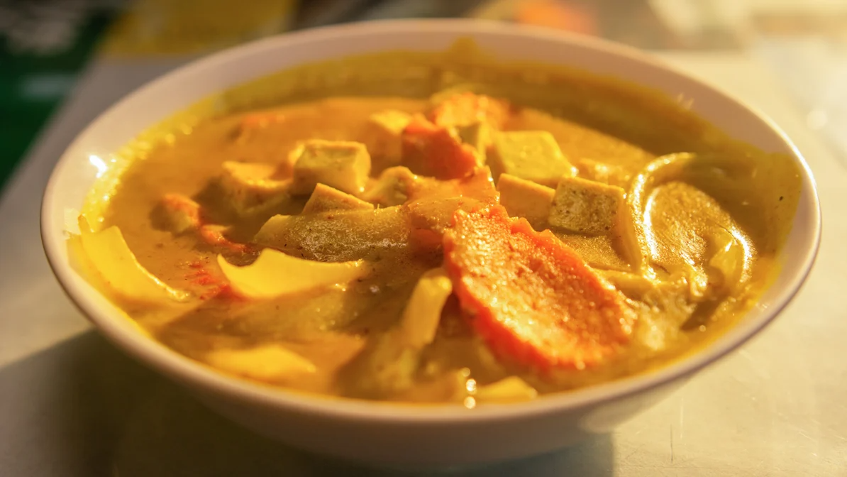 Order C92. Yellow Curry food online from P.S. Bangkok store, Chicago on bringmethat.com
