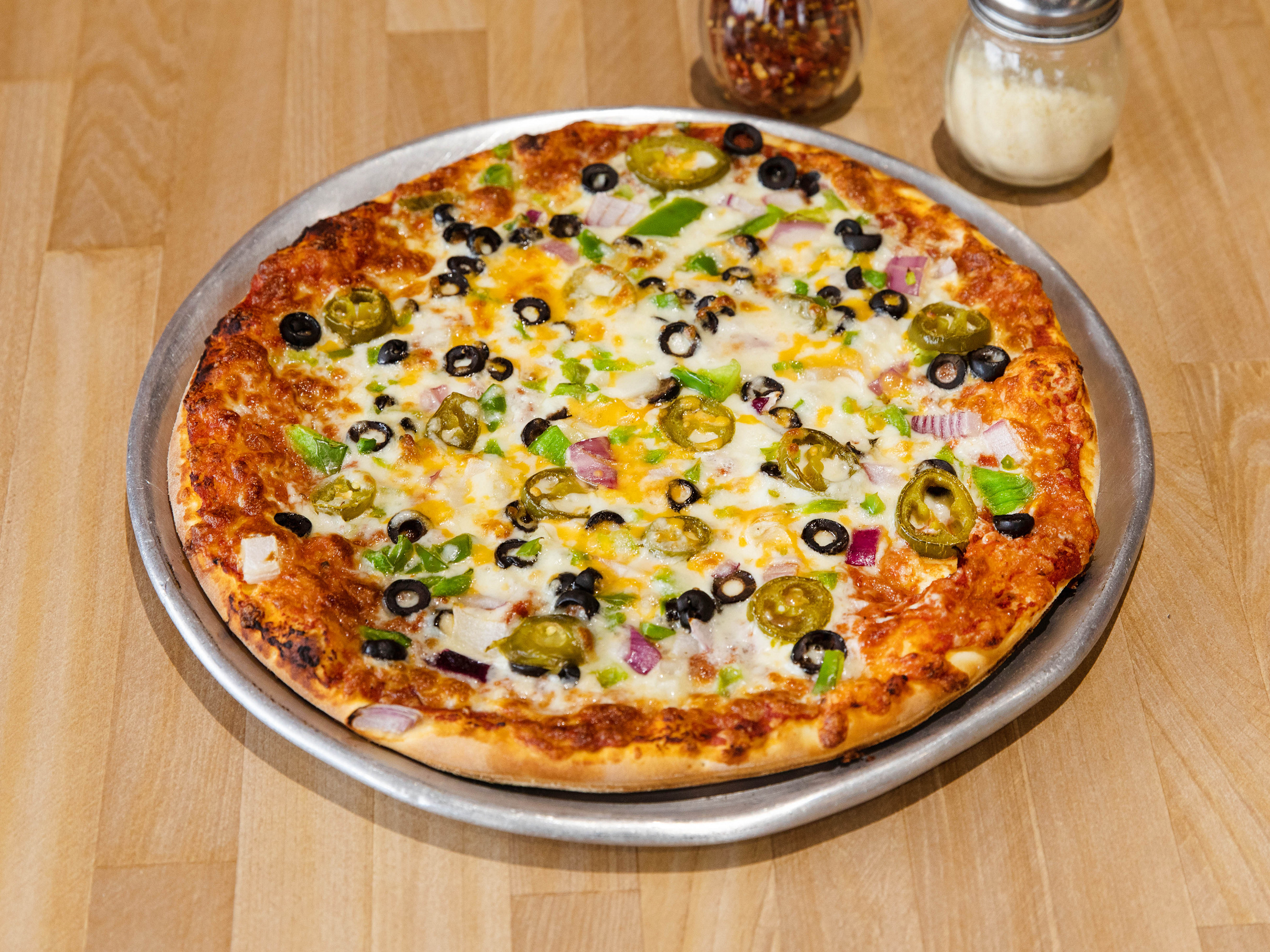 Order Star of India Pizza food online from Aldos Pizza Pasta Sandwiches store, San Mateo on bringmethat.com