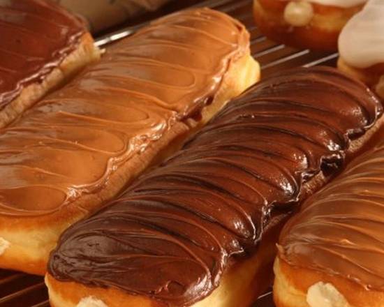Order Maple Eclair with Bavarian Cream food online from Wake & Bake store, Denver on bringmethat.com