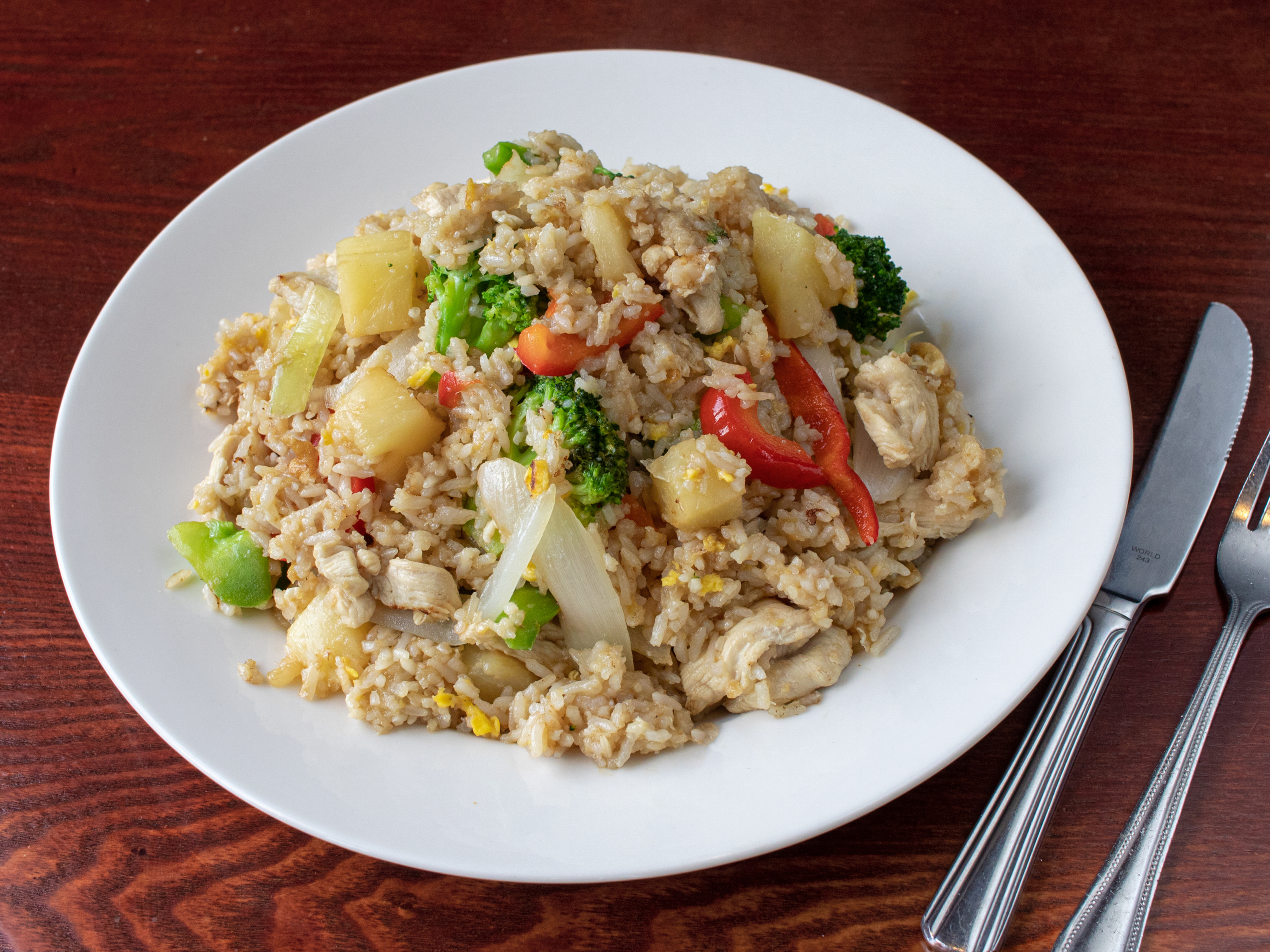 Order Fried Rice with Pineapple food online from Lemongrass Grill Thai Restaurant And Bar store, Munroe Falls on bringmethat.com