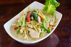 Order Green Curry Chicken food online from Indochine store, Palo Alto on bringmethat.com