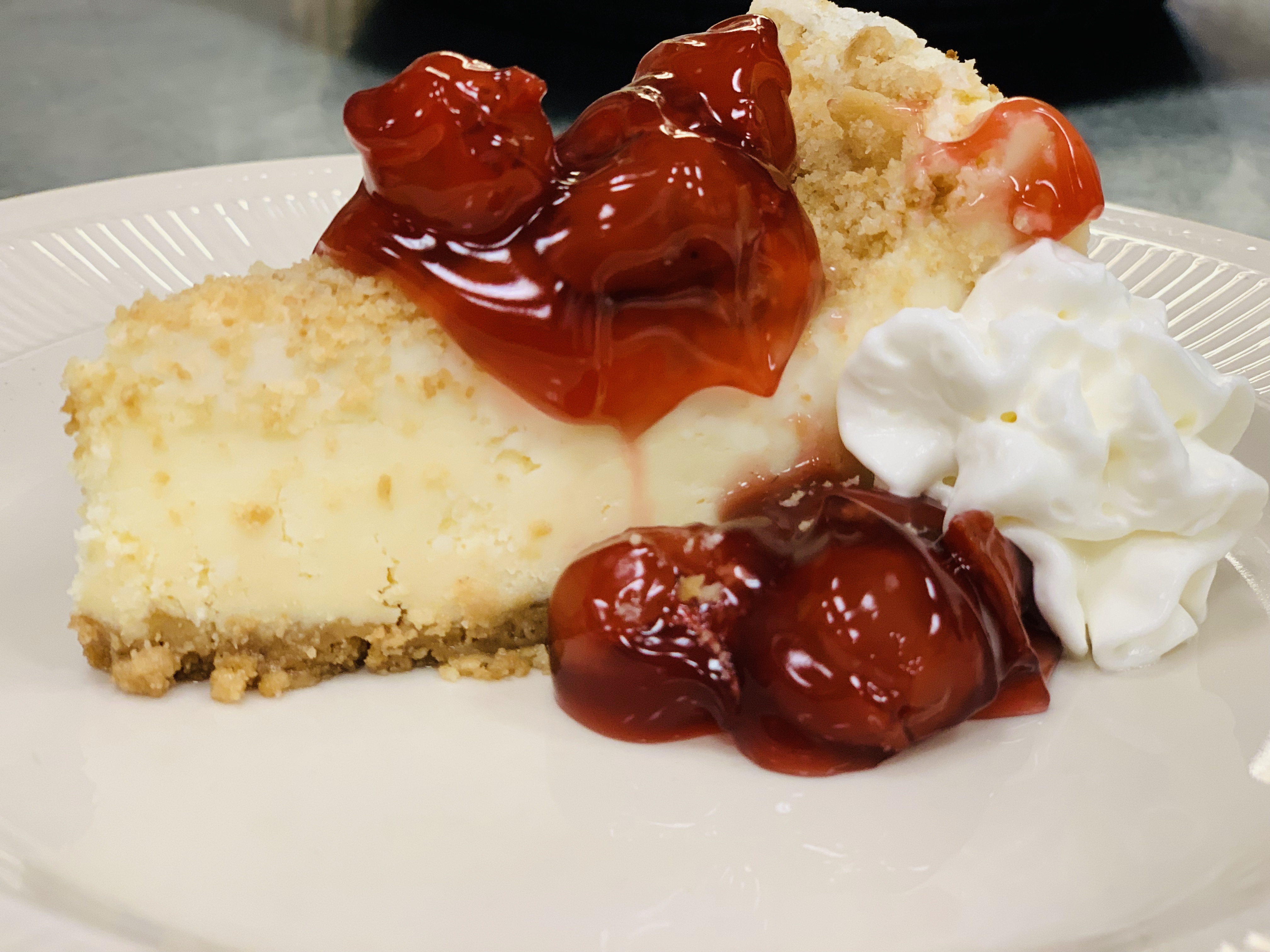 Order Homemade Traditional Cheesecake food online from Mojo Pub -N- Grill store, Youngstown on bringmethat.com