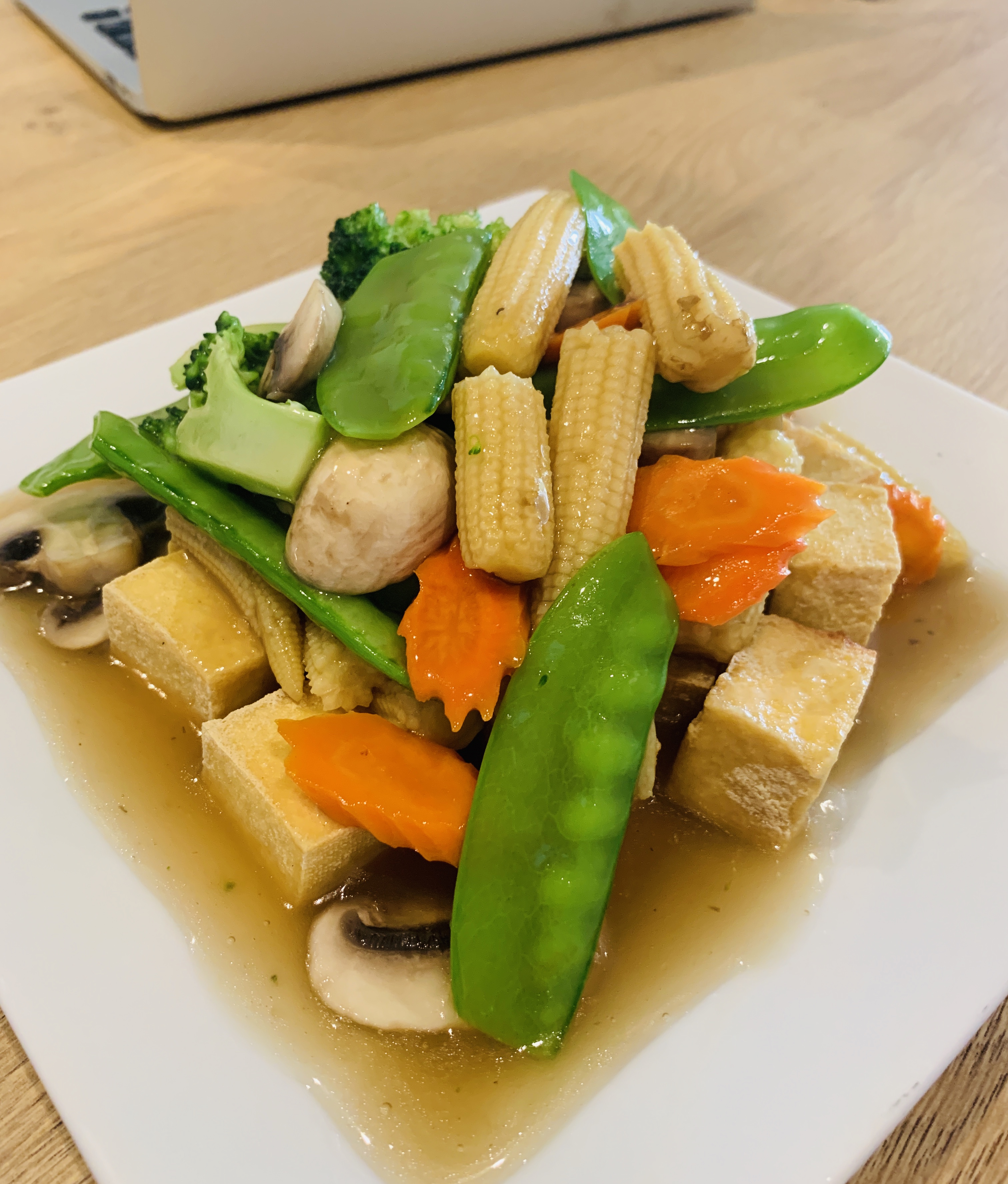 Order Vegetable Delight  food online from Shine Thai Cuisine store, Daly City on bringmethat.com