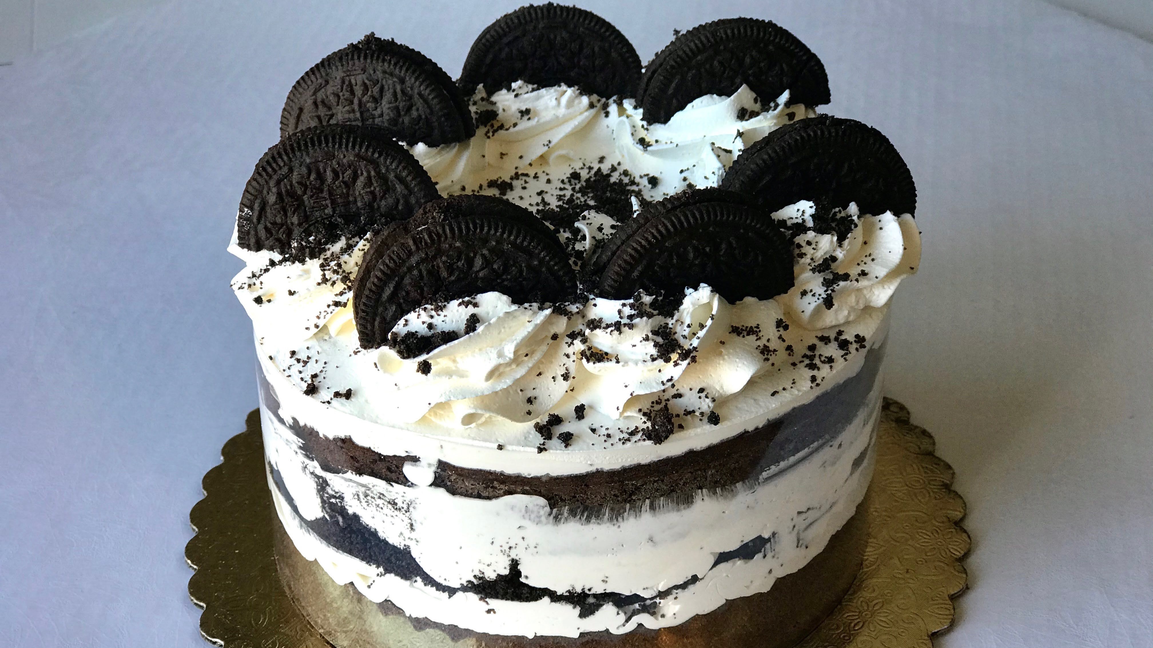 Order Cookies and Cream Cake food online from Cake Delight store, Livermore on bringmethat.com
