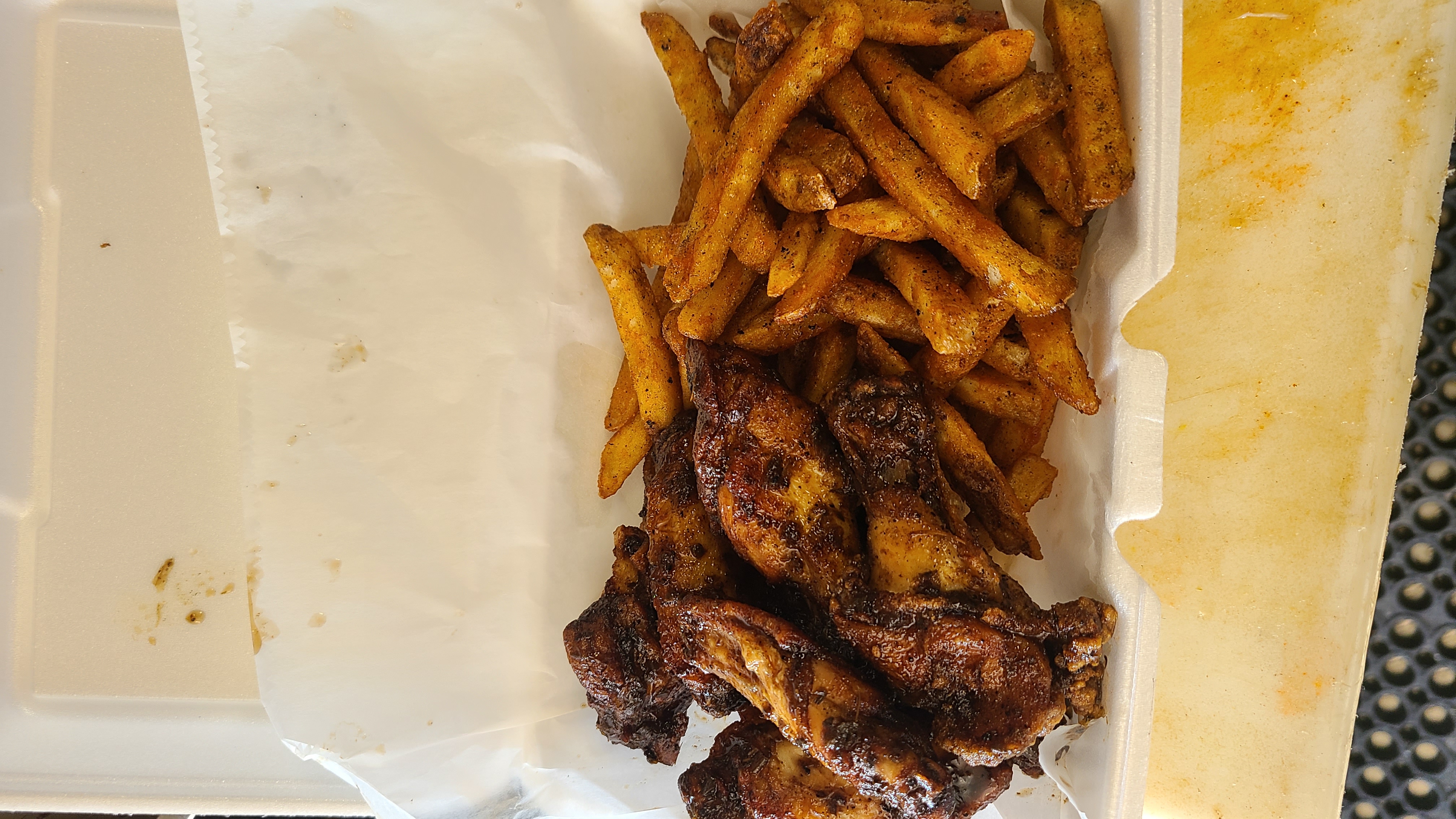 Order Wings and fries food online from Aubri Mobile Kitchen store, Irvington on bringmethat.com