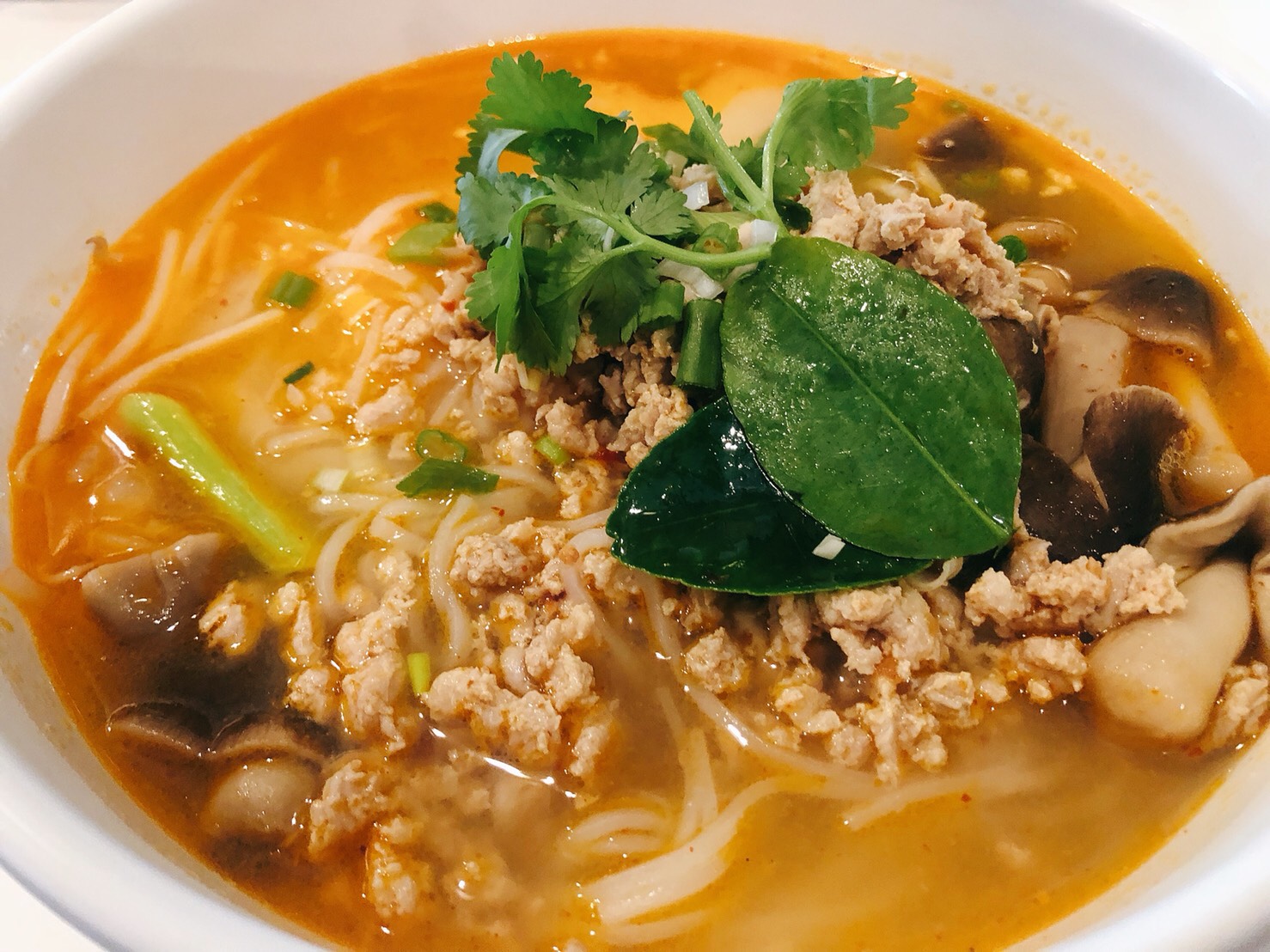 Order N7. Tom Yum Ground Chicken Noodle Soup food online from Luv n Eat Thai Cuisine store, Camarillo on bringmethat.com