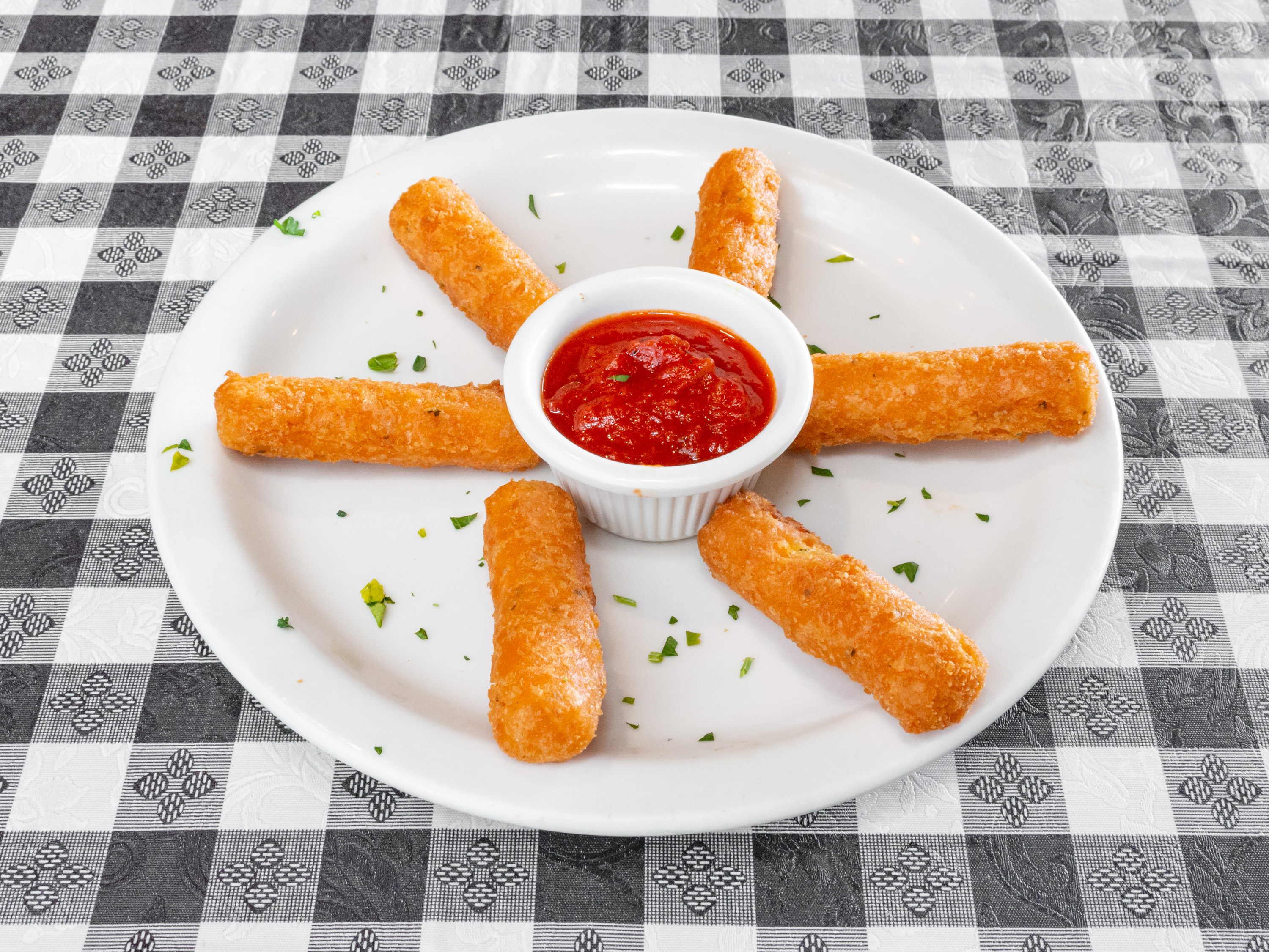 Order Cheese Sticks food online from Gianni Ristorante & Pizzeria store, Franklin Park on bringmethat.com