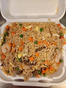 Order 992. Combination Fried Rice food online from Pearl Chinese Restaurant store, Mesquite on bringmethat.com