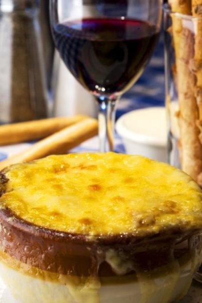 Order Bowl of French Onion Soup food online from Perry store, Larkspur on bringmethat.com