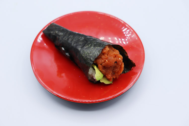 Order Spicy Tuna Hand Roll food online from Sushi Hada store, Portland on bringmethat.com