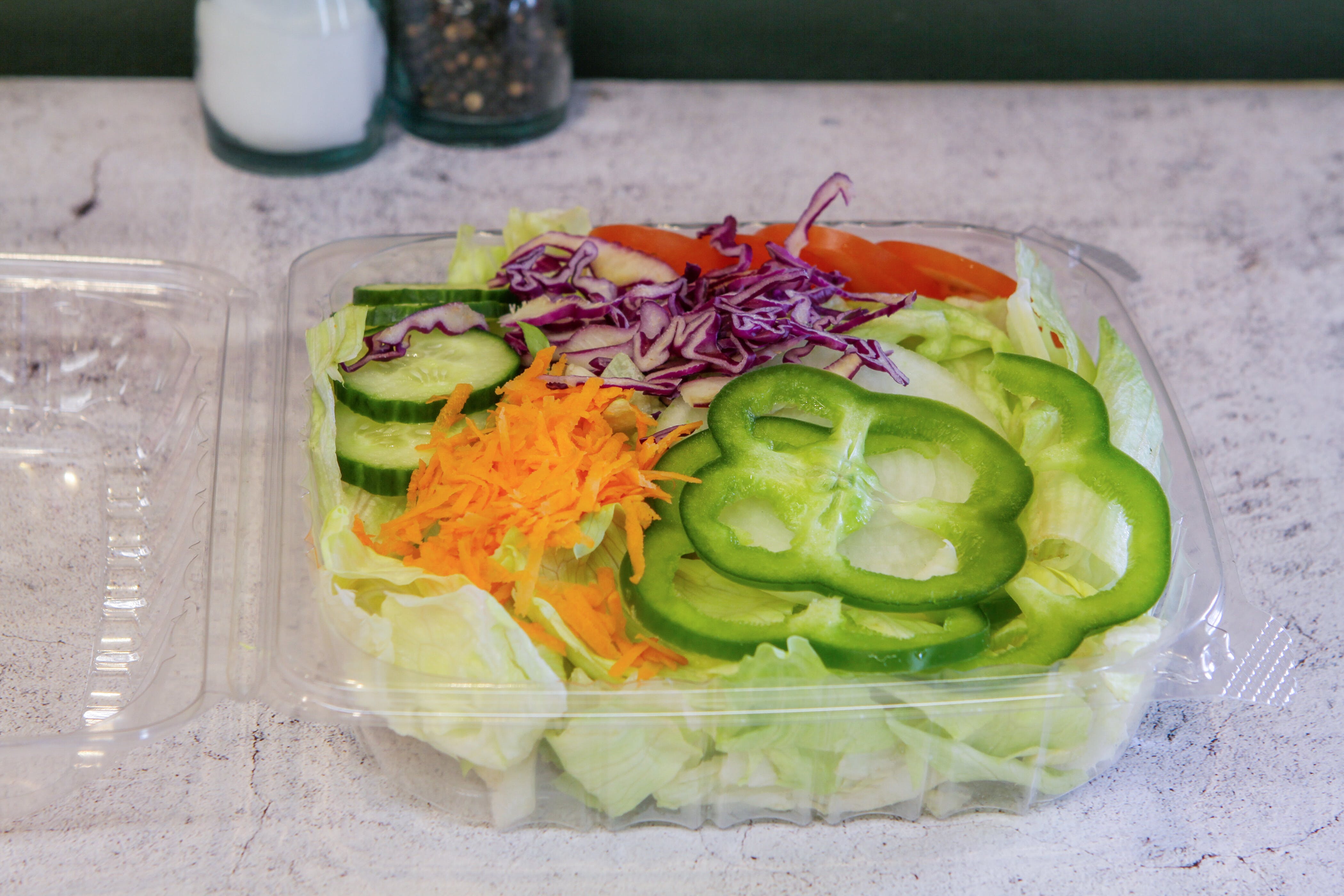 Order Garden Salad - Salad food online from Atlas Pizza store, Worcester on bringmethat.com